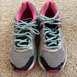 asics women size 7